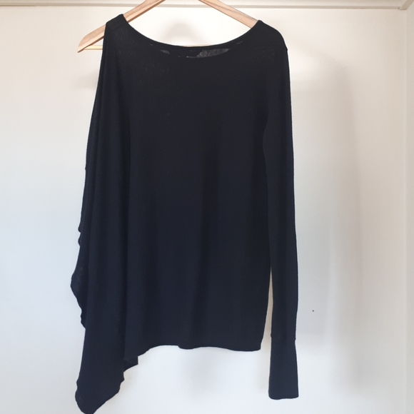 Delicate knit BCBGMaxAzria one- sleeve sweater - S - Picture 6 of 6